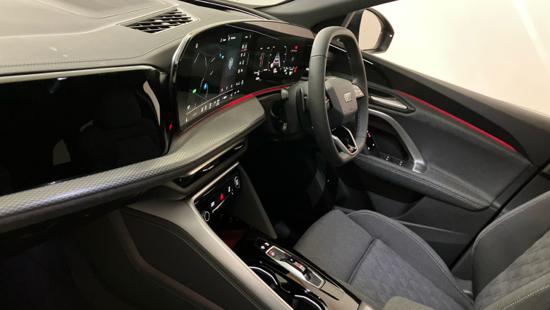 Audi Q5 2.0 TDI Quattro S Line 5dr S Tronic Diesel Estate